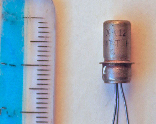 XK12 transistor